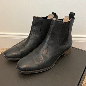 Clarks Black Chelsea Boots Size 8.5 Women's